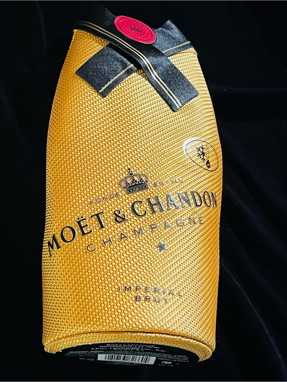 Moet & Chandon Imperial Brut Champagne Isotherm Suit -NWT
